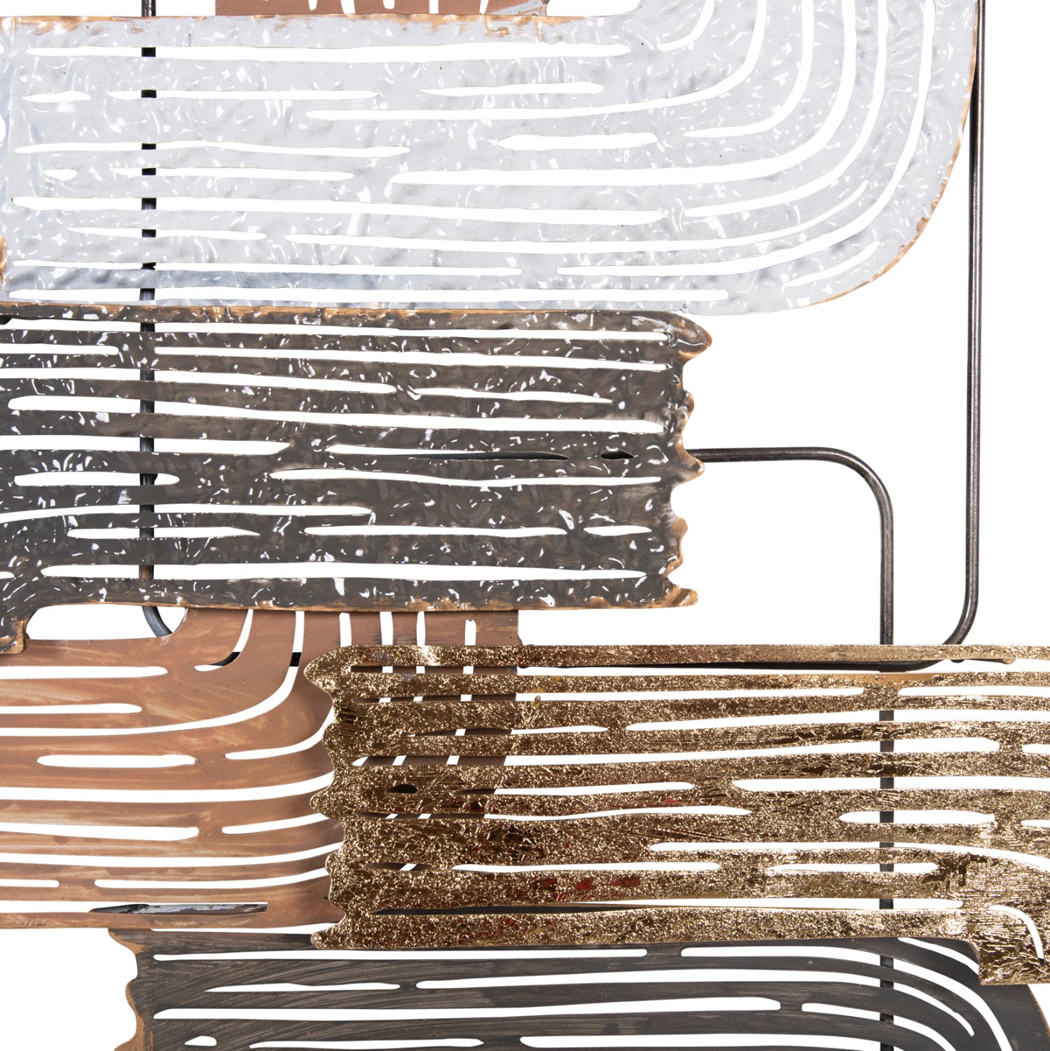 Метална стенна декорация в различни цветове 58x4x109см