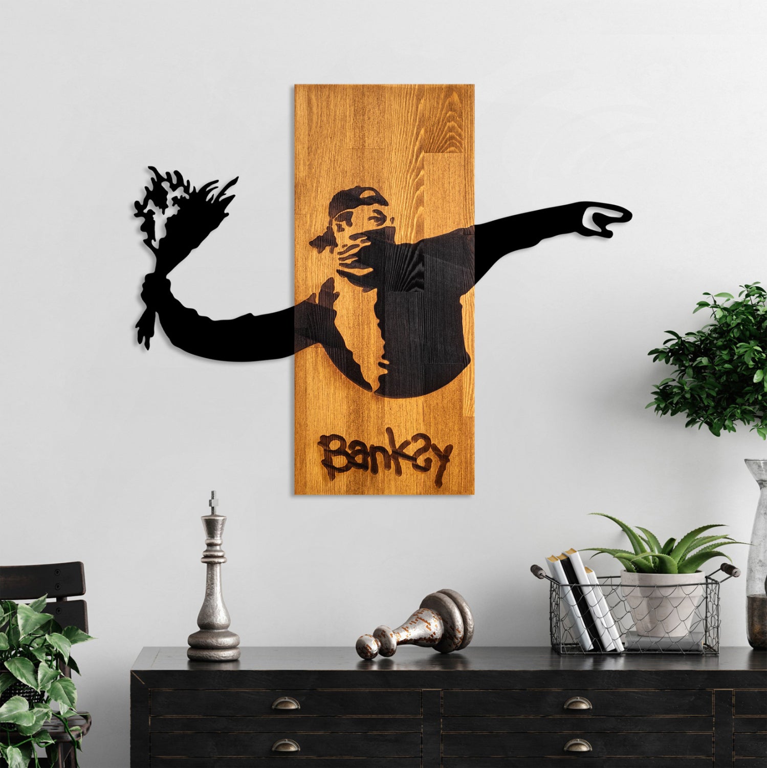 Декор за стена BANKSY- метални листа черно-дърво 69x3(дълбочина)x58см.