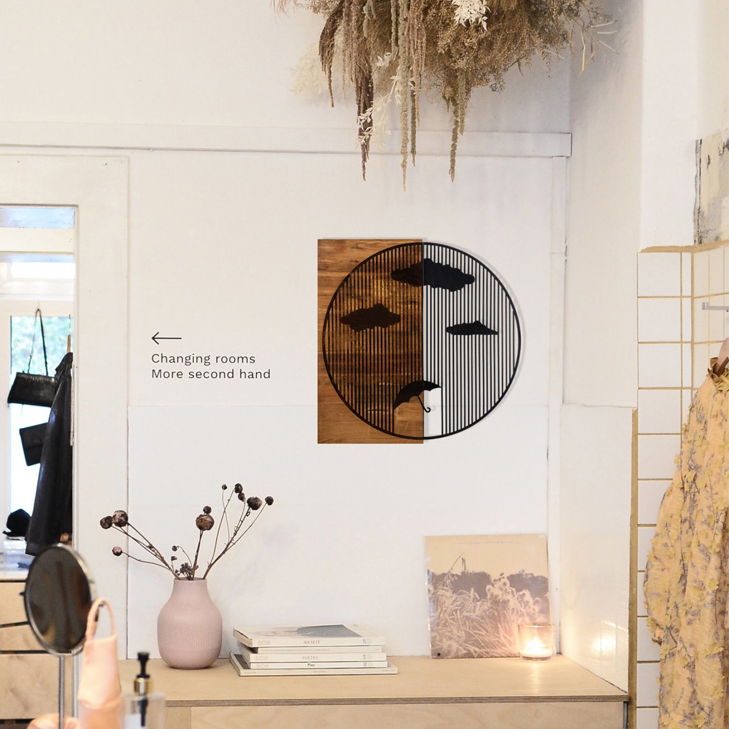 Декор за стена - метални ламарини черно-дърво 58x3(дълбочина)x58см.