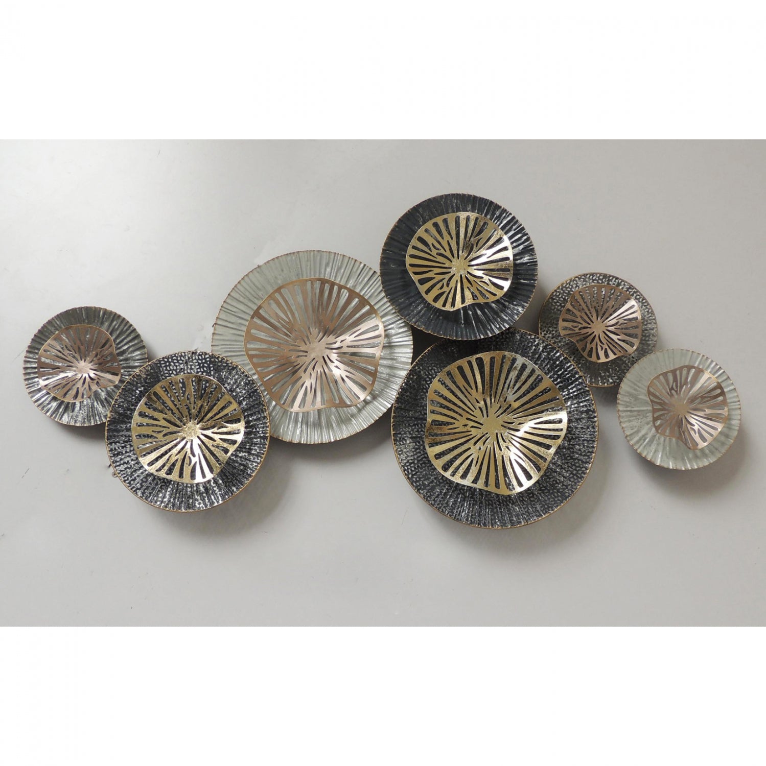 Метална декорация за стена 98.5x7x46