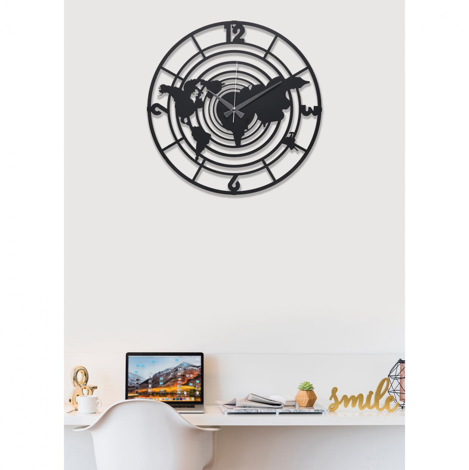 Часовник черен цвят -41х41см-2