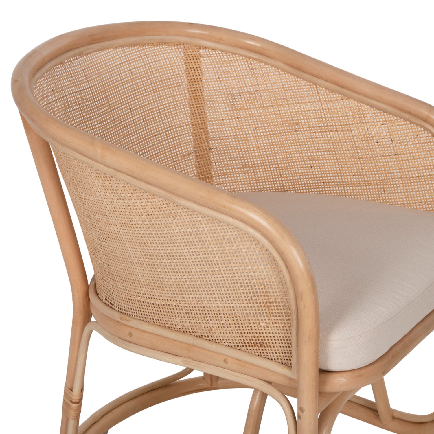 Фотьойл Kiko от ратан в естествен цвят - бяла възглавница 61x71x76см