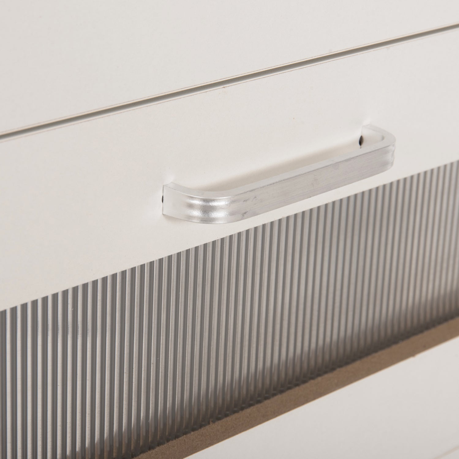 Скрин THORGAN  бял цвят 80Χ40Χ83