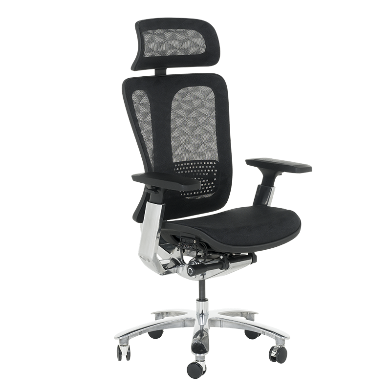 Ергономичен стол TRAIL - черен