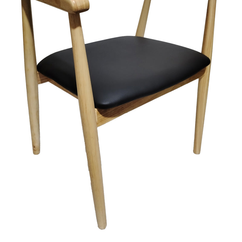 Sandi кресло от каучуково дърво в естествен нюанс с черна pu възглавница 50x60x80cm