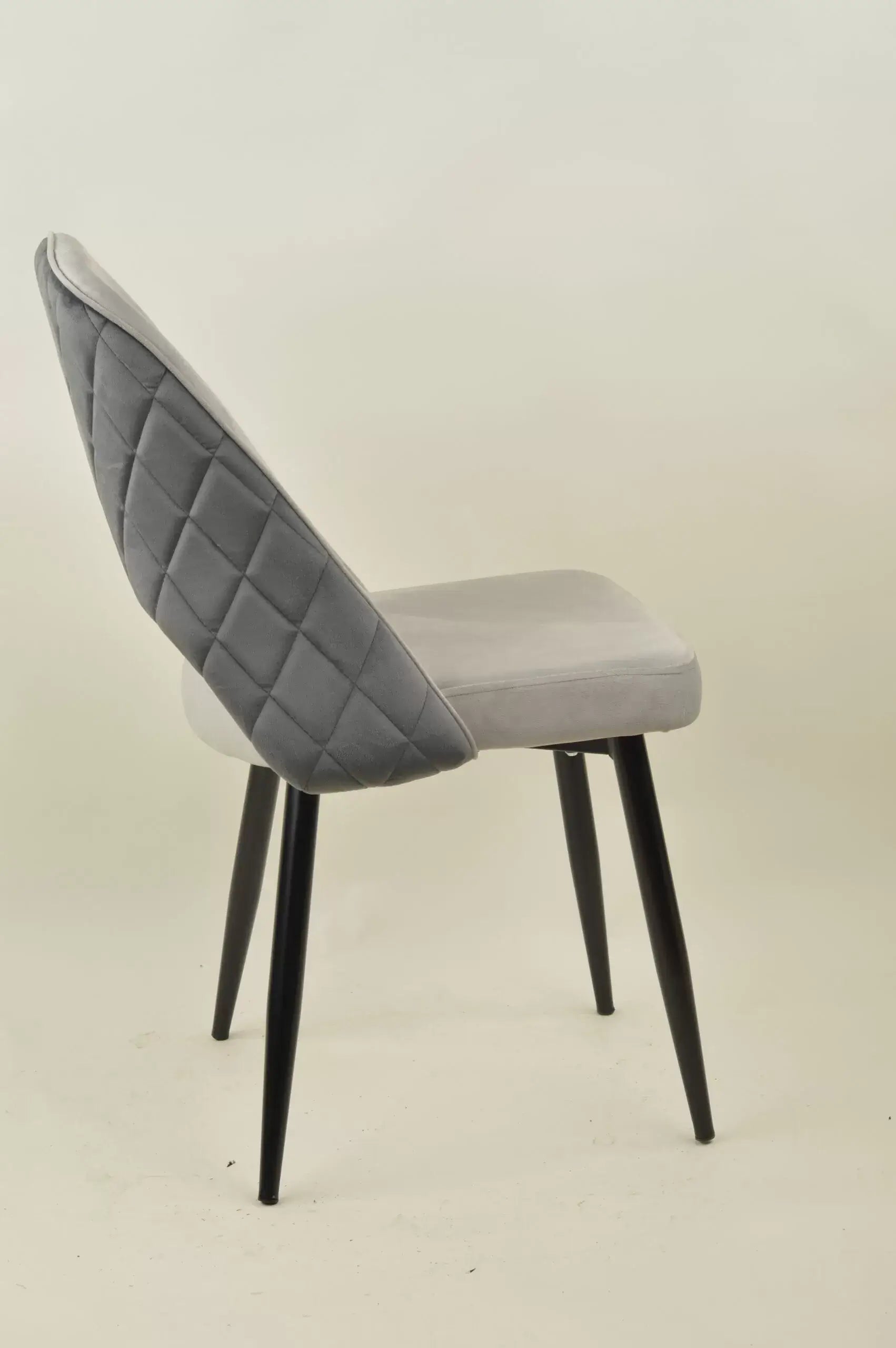 Трапезен стол Мигел сив цвят