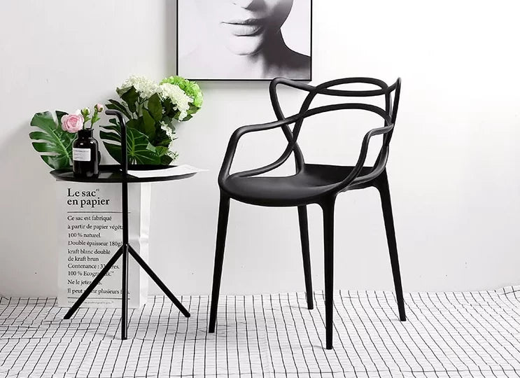 Трапезен стол Виена 15 цвята черен цвят