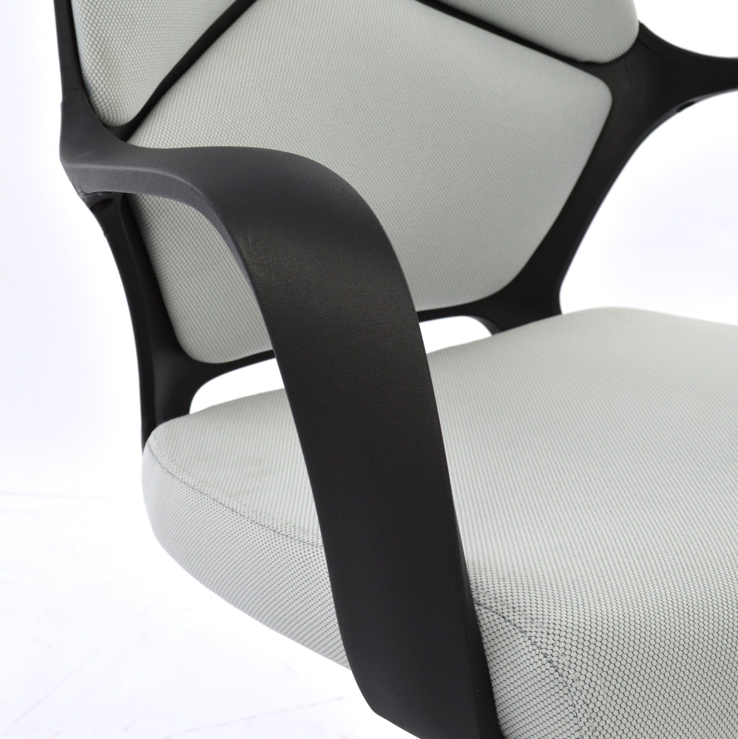 Посетителски стол CENTRIC сив-черен цвят  64x60x94,5см.