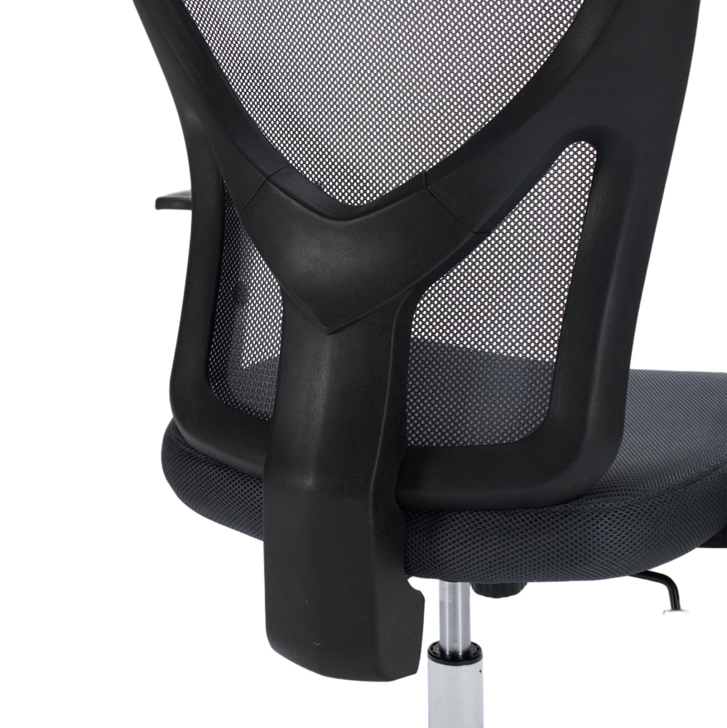 Офис стол Cuore сив мрежестен платеж - черна рамка - хромирана основа 63x61x125всм.