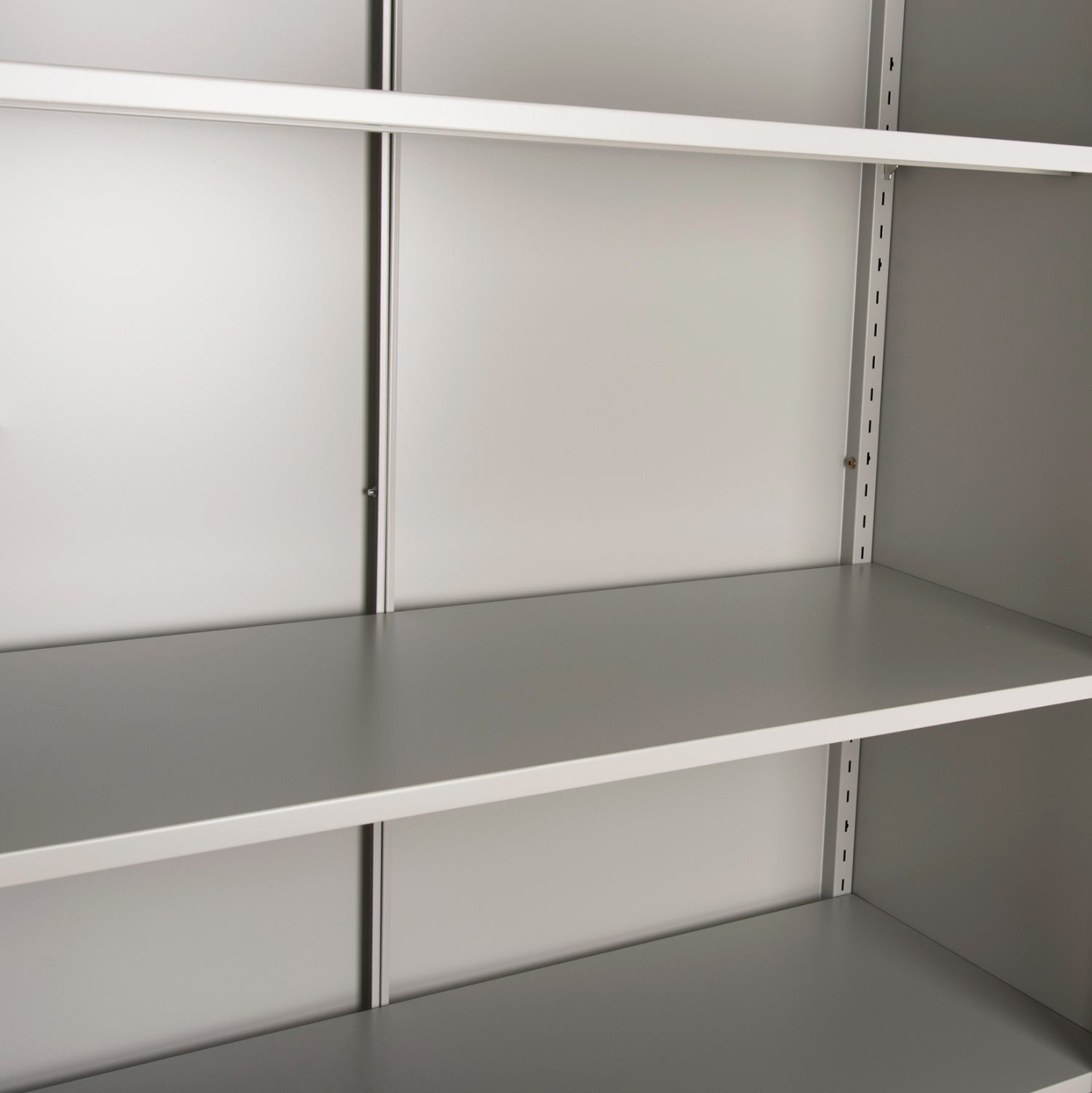 Метален гардероб duron КГ12001 с двойна врата с 5 отделения за съхранение и крака - сив 90x40x190см