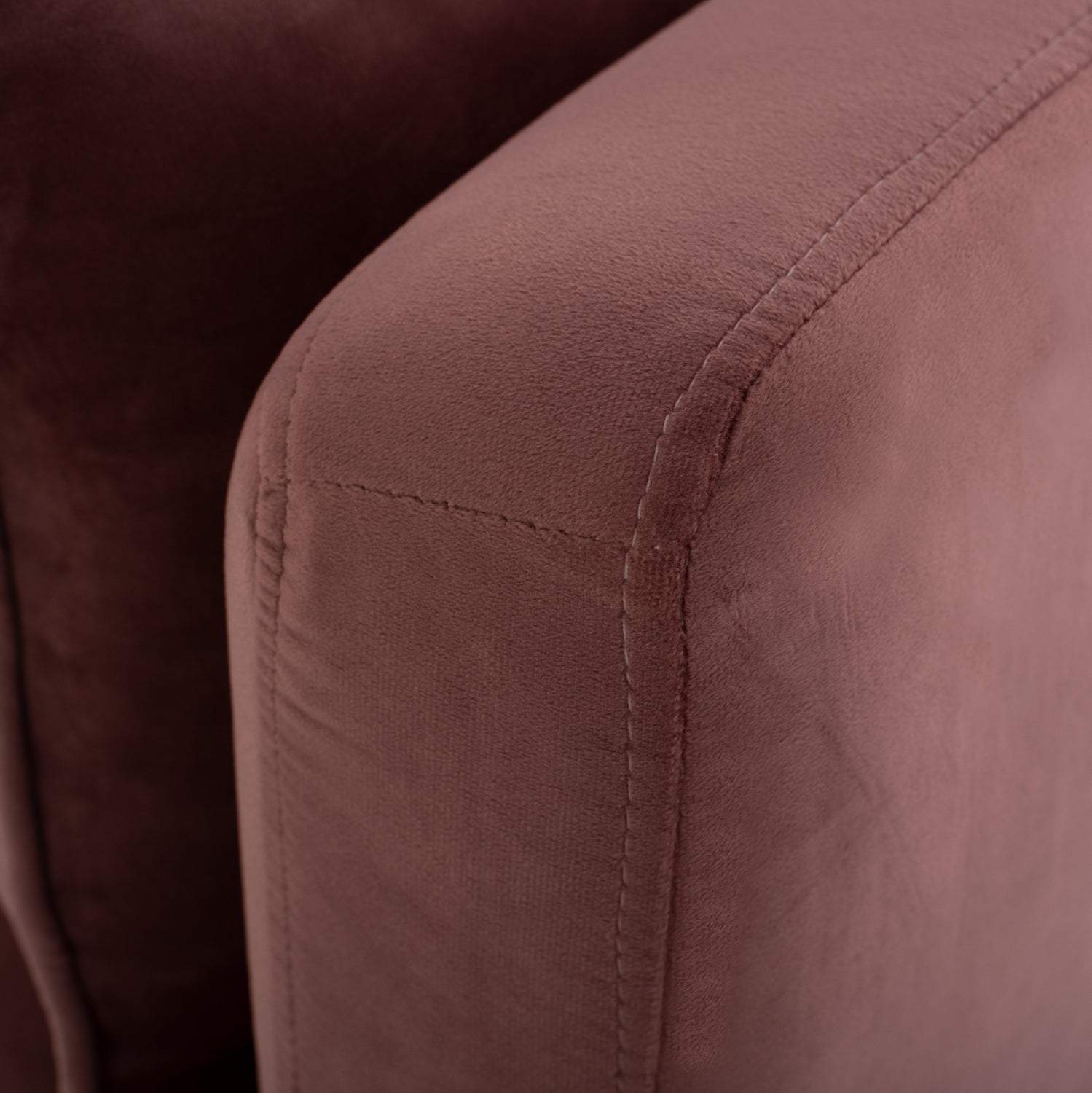 Диван карен кадиферозов цвят