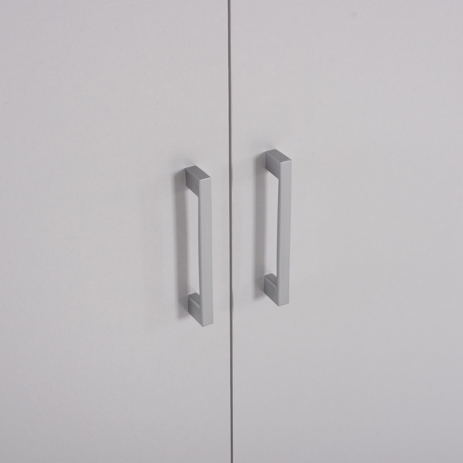 Гардероб  BAILEY бял цвят  60x43x181см