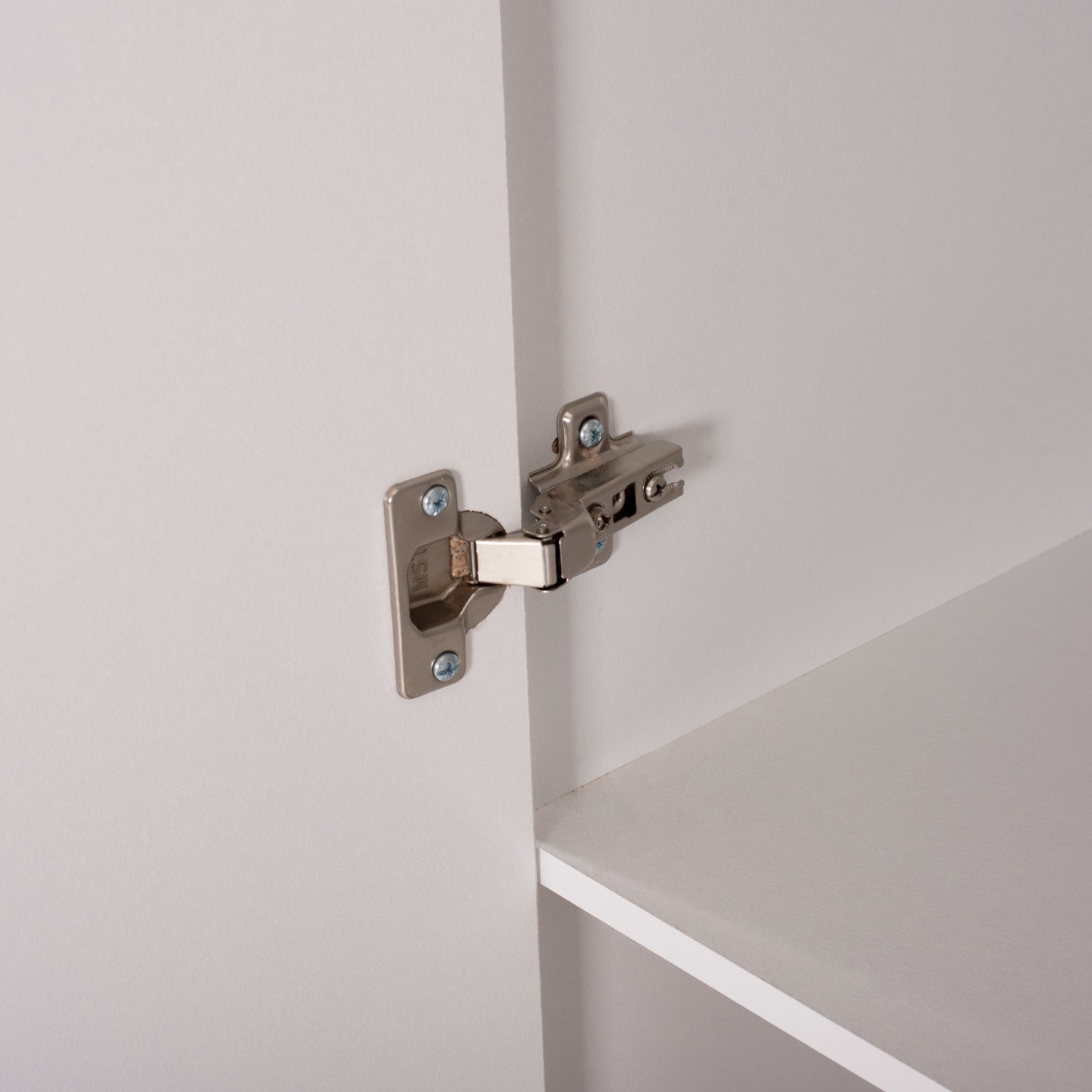 Гардероб  BAILEY бял цвят  60x43x181см