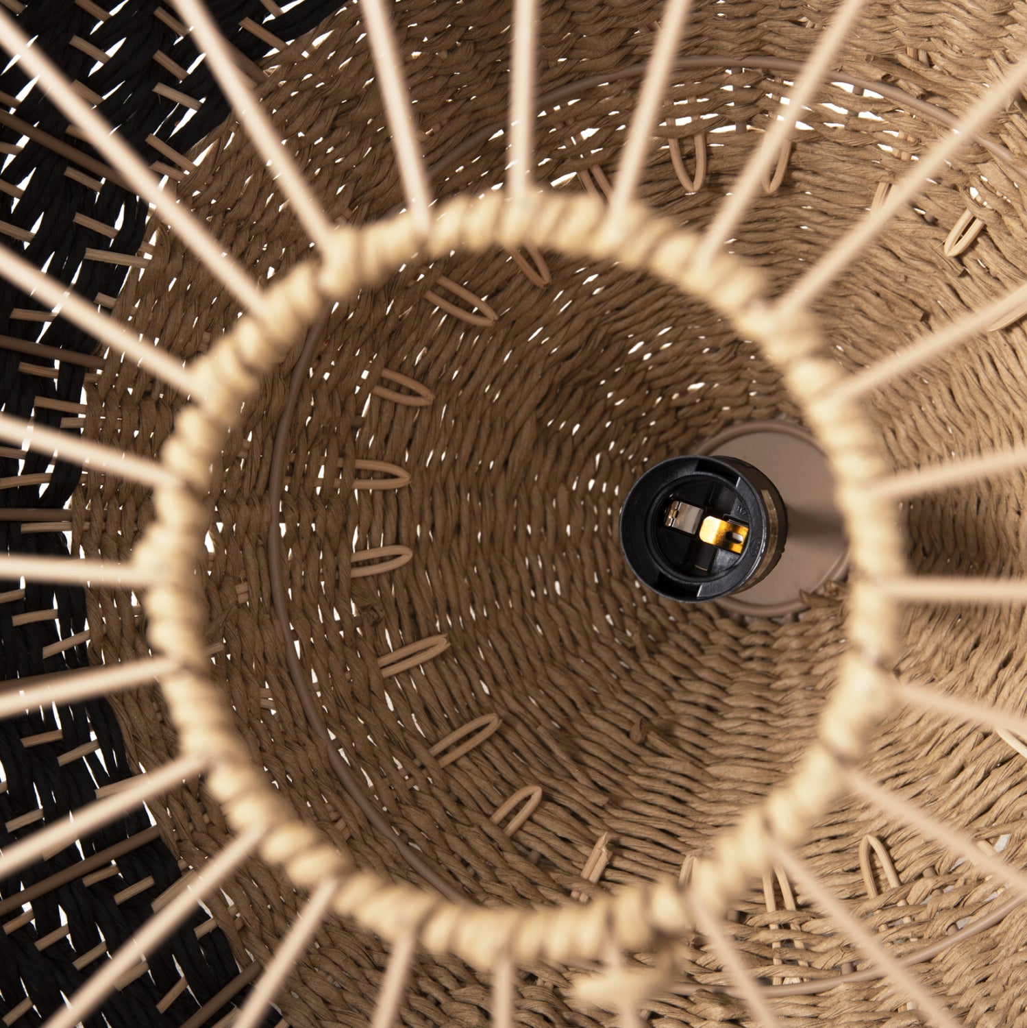 Таванна лампа 4354 естествен-черен цвят   Φ54x42-145Всм