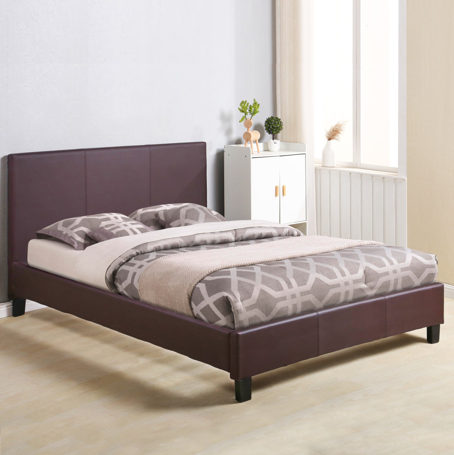 Легло   BECCA 150x200см  кафяв цвят