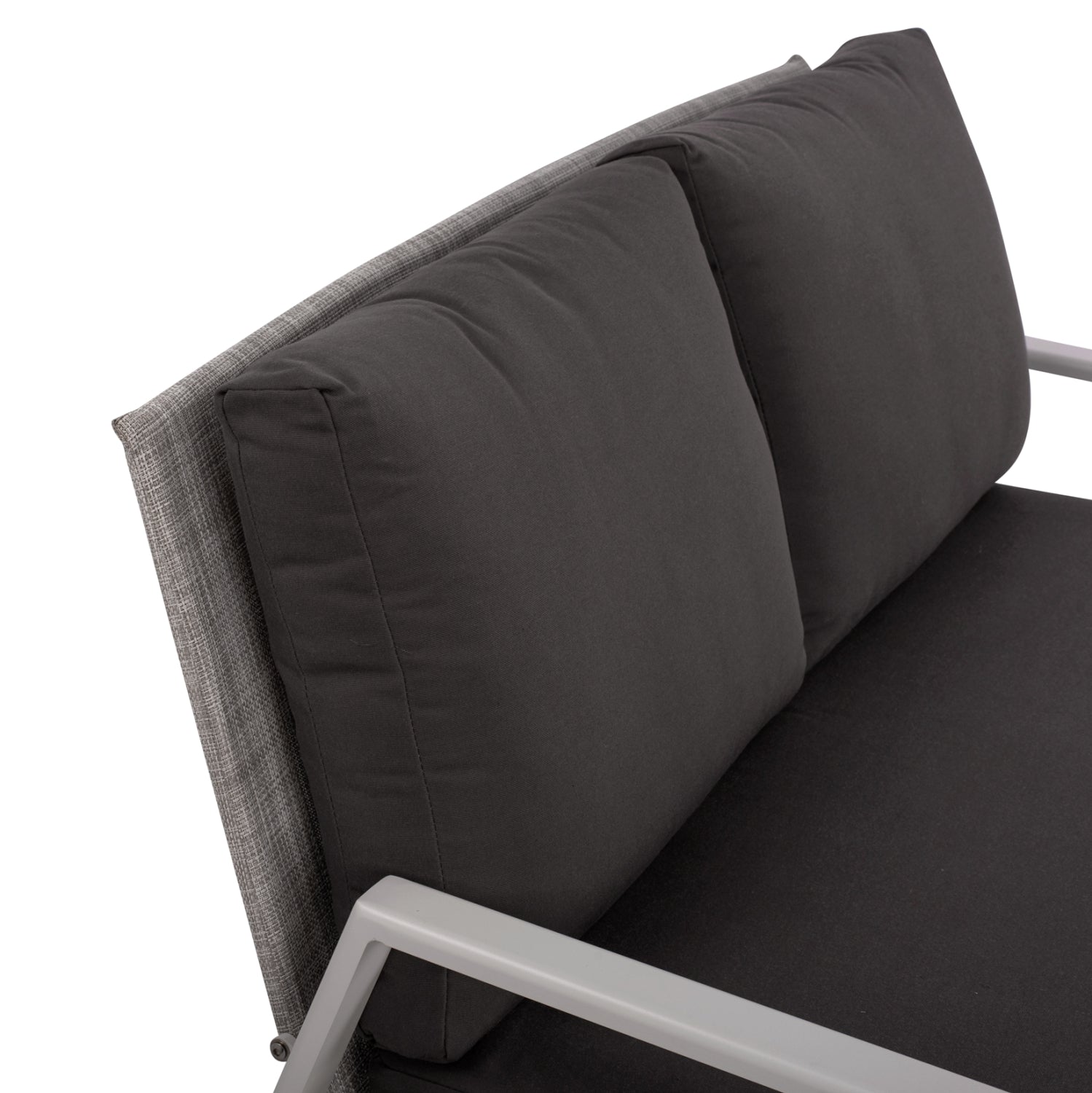 Градински диванбял цвят и кафяви възглавници