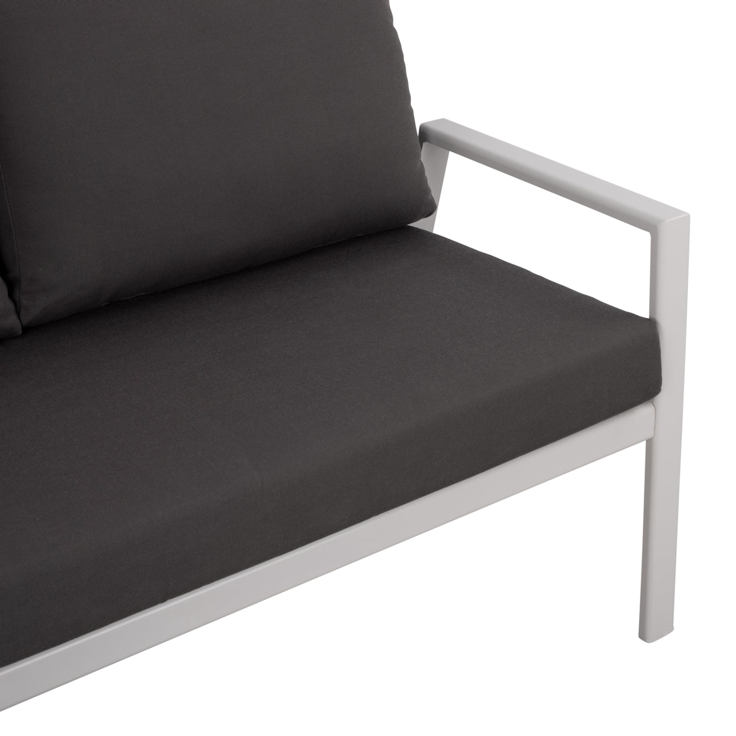 Градински диванбял цвят и кафяви възглавници