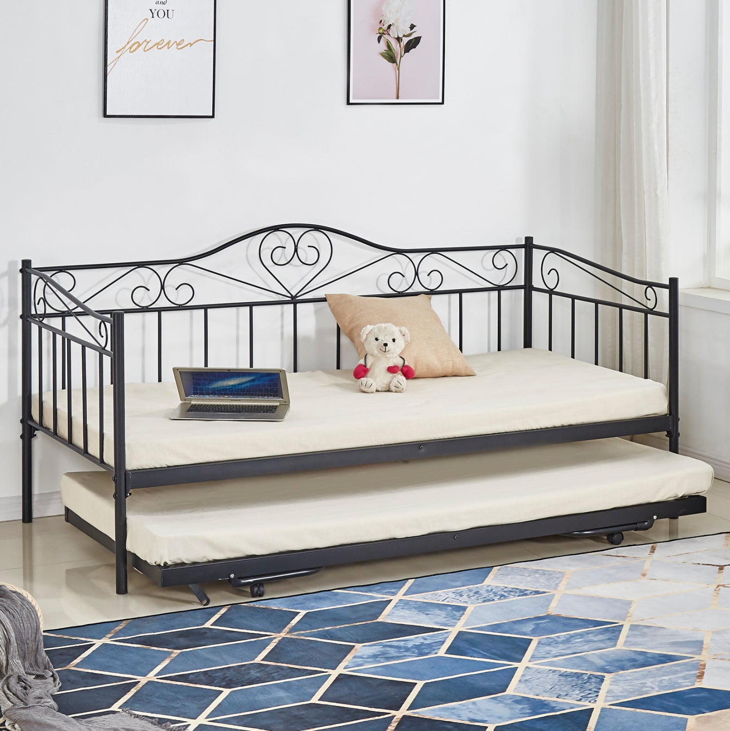 Разтегателно метално легло-диван MAEKO черен цвят 85X185см