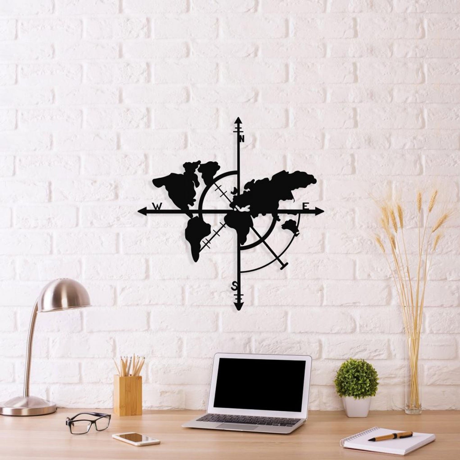 Декорация за стена черен цвят 48Χ50