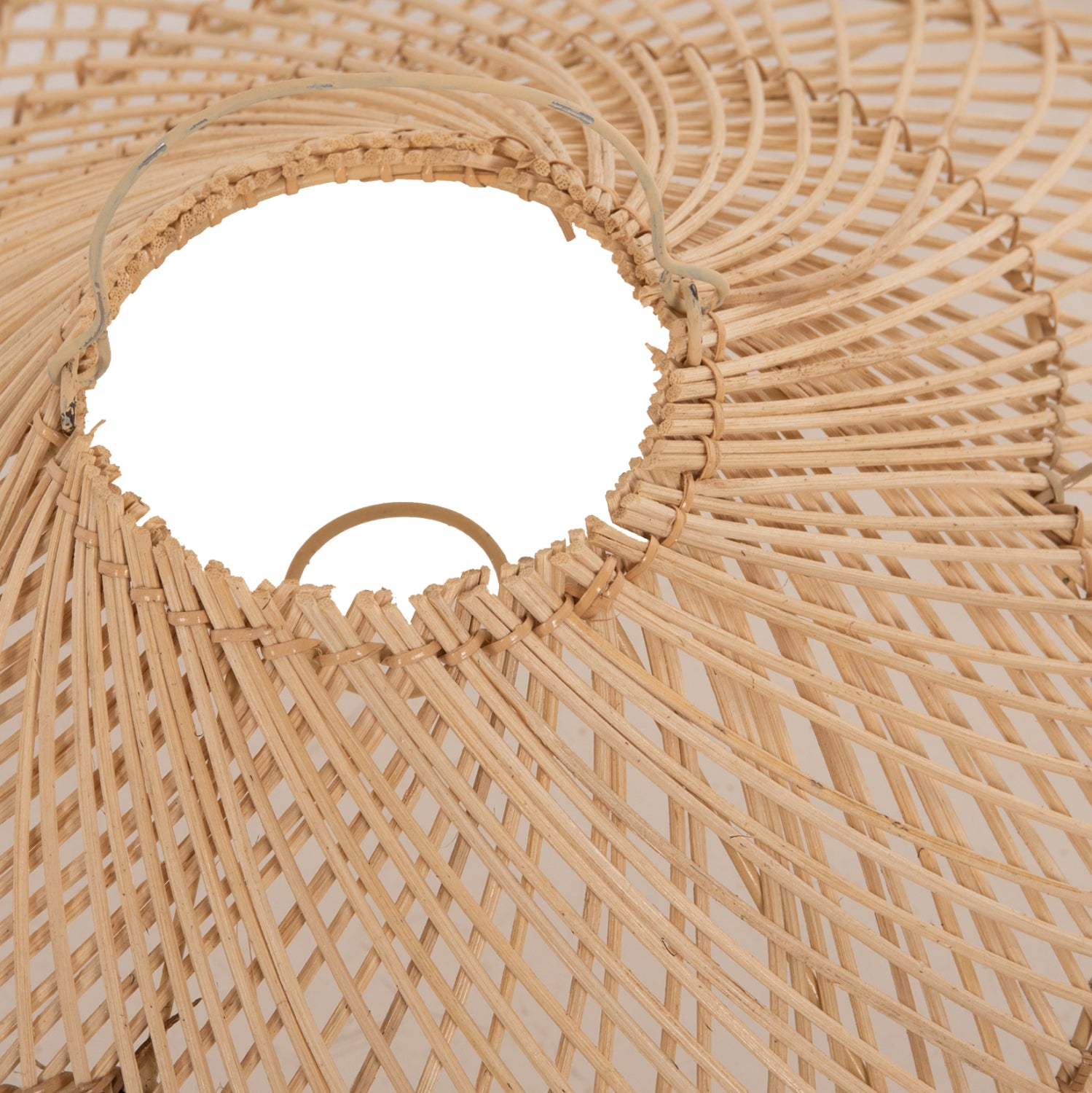 Таванна лампа 7879 естествен цвят Φ80x126см