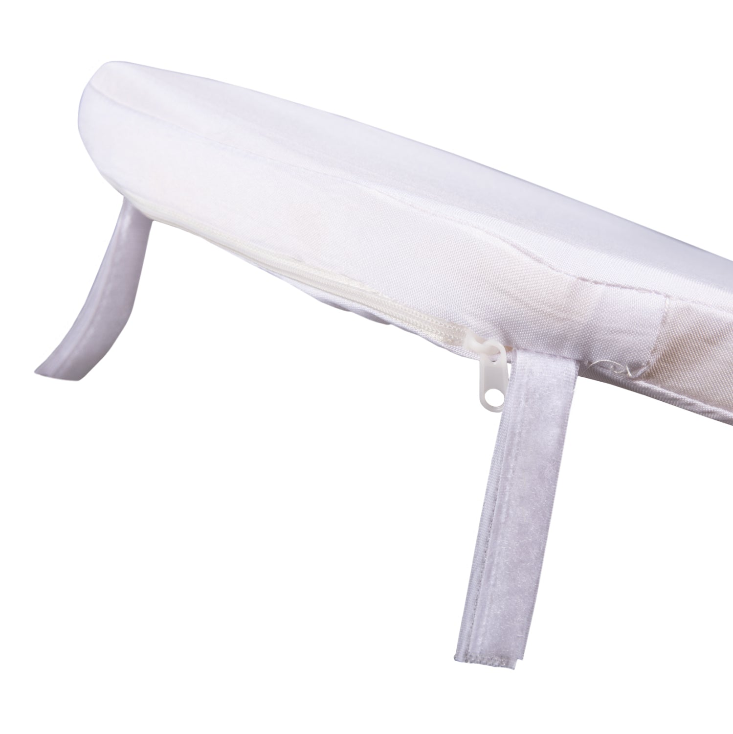 Възглавница Тифани  38.5x37X2.5см.бяла