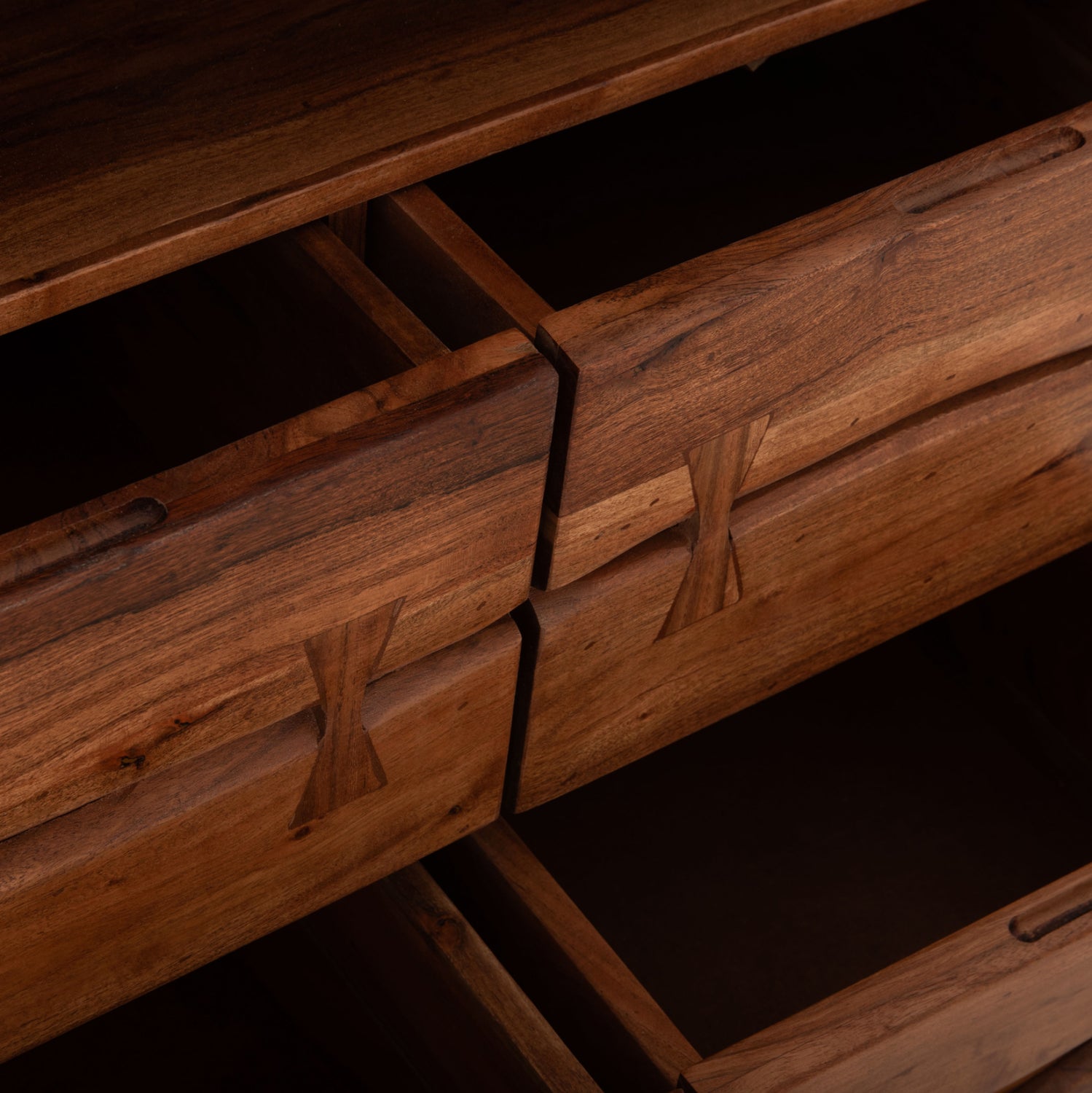 Скрин  FANSI с 3 чекмеджета, изработен от масивна акациева дървесина, 80x35.5x86.5 см