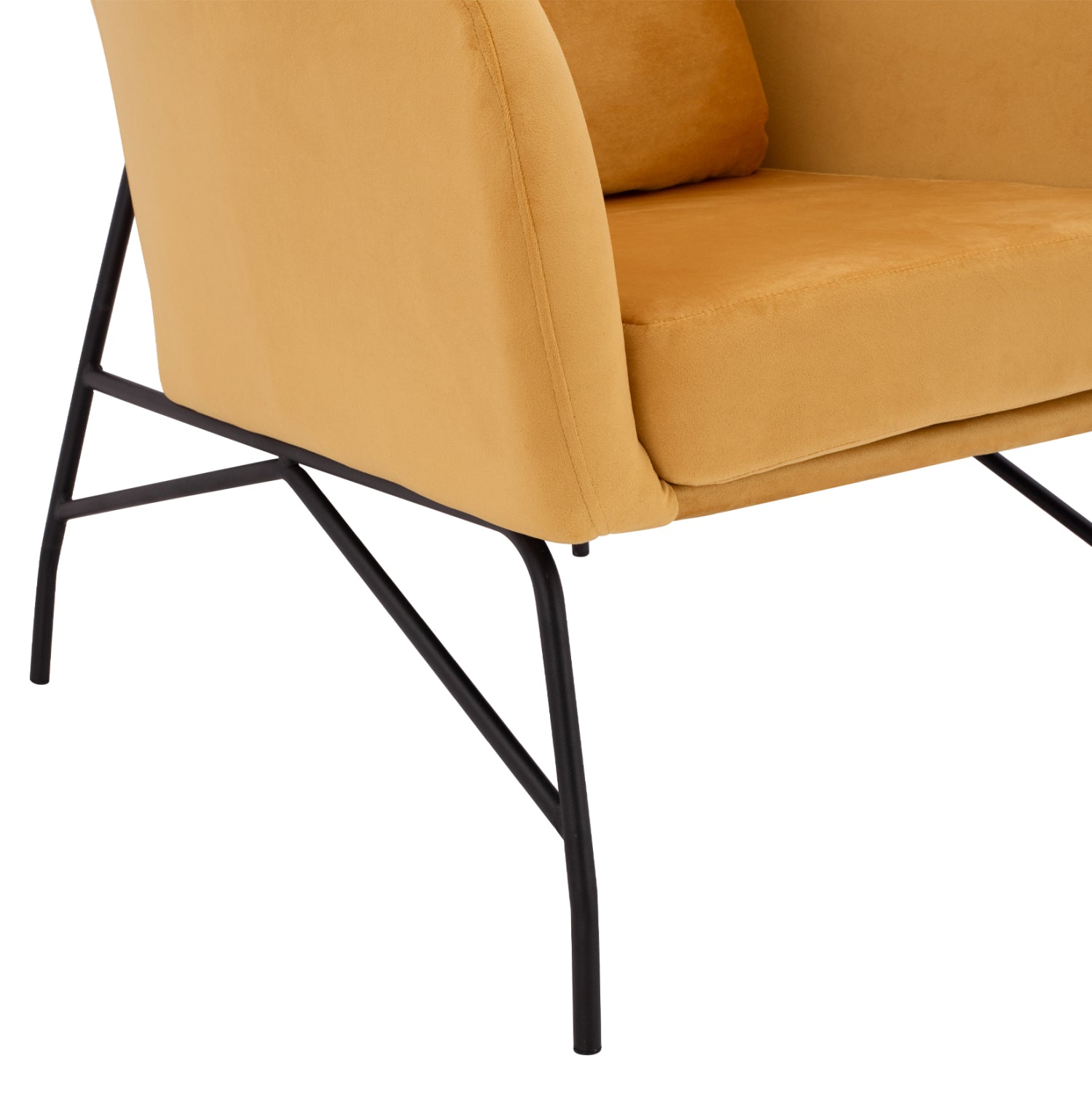 Кресло БЕРГЕР кадифе златен нюанс /черен метален крак 67x80x102 cm.