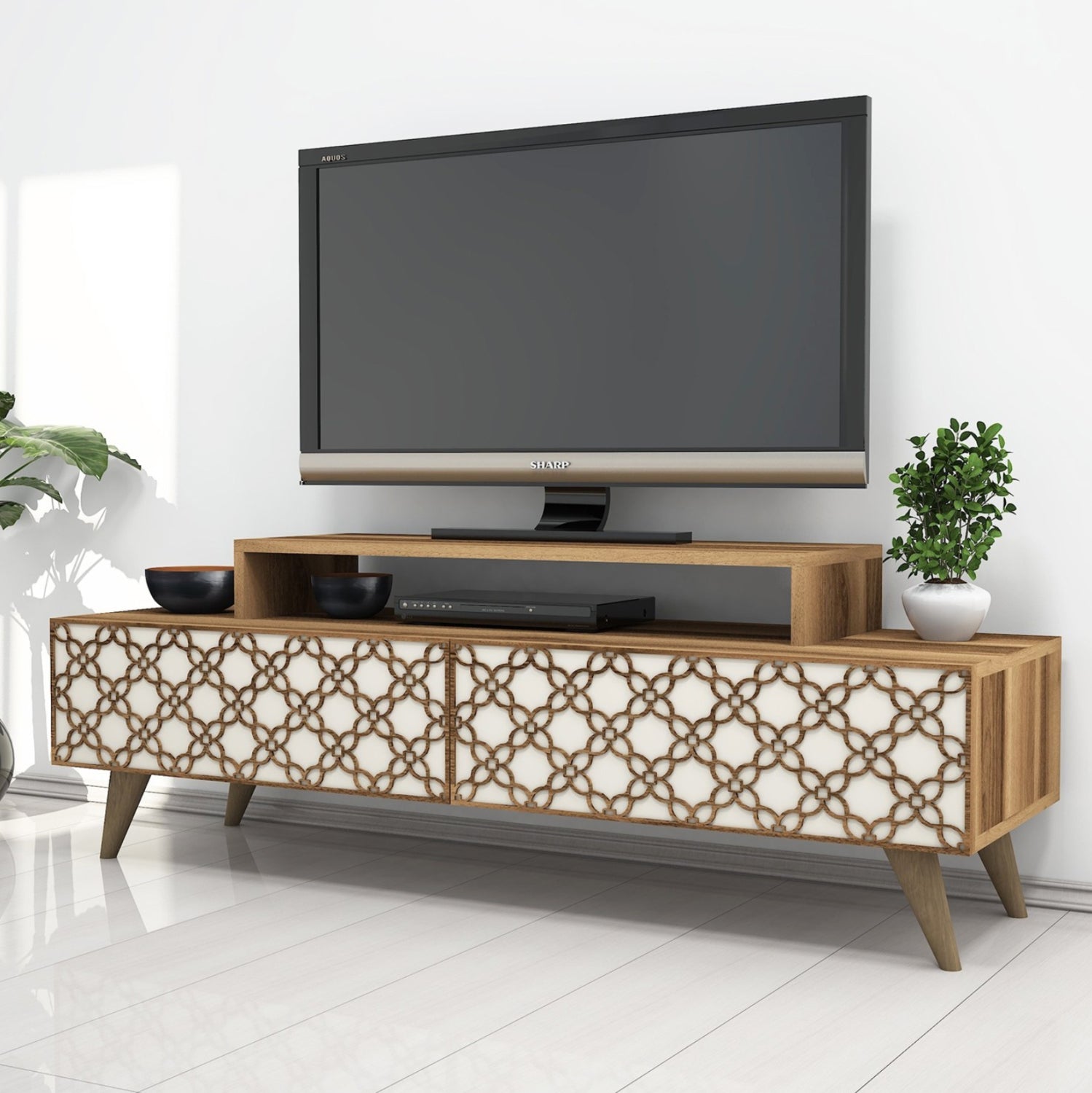 Тв шкаф цвят орех-крем 140x41.8x48.8