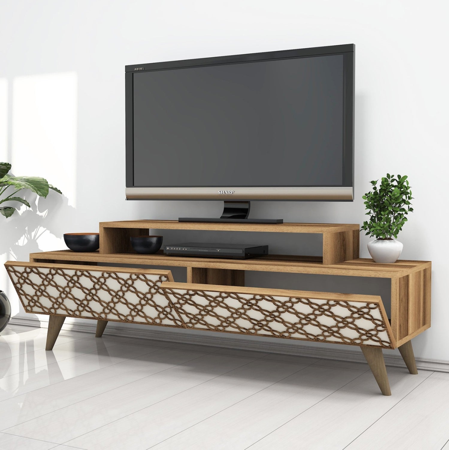 Тв шкаф цвят орех-крем 140x41.8x48.8