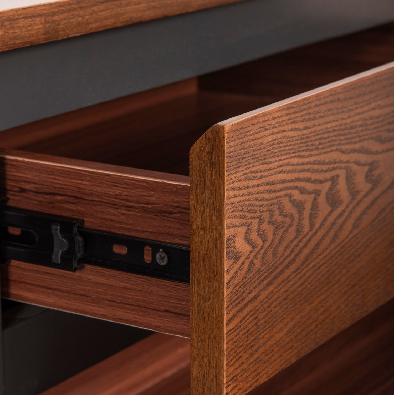 Тв шкаф  VEEN цвят орех  170x40x50