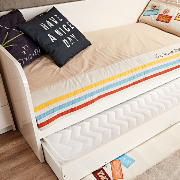 Детско легло с табла JOYIN 90 х 200