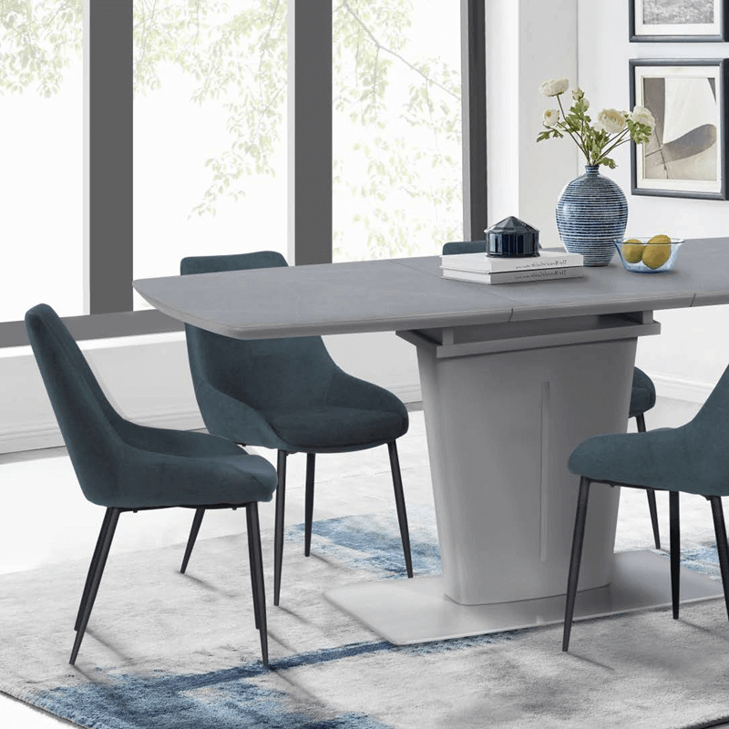 Трапезен стол HEDON - черен BF 2