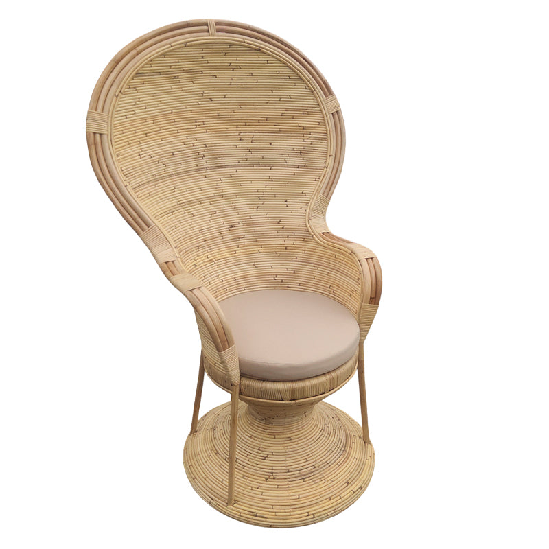 Фотьойл rea  с бежова възглавница-естествен ратан 92x75x140см