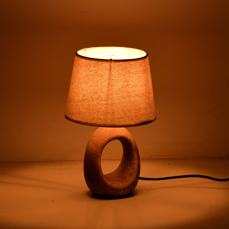 Collie  e14 керамична настолна лампа в сив антично-бежов абажур d18x29см