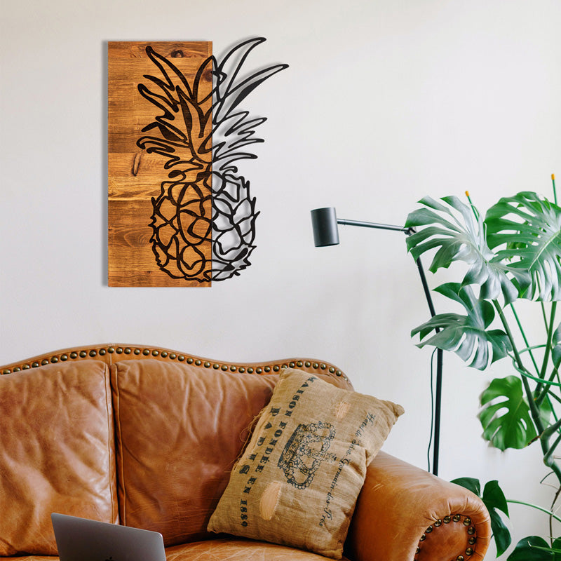 Декорация за стена Pinable борово дърво в естествен цвят и черен метал 42x3x58cm