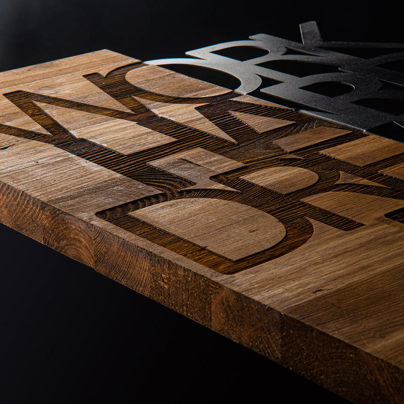 Стенен декор Deseze борово дърво в естествен цвят и черен метал 48x3x58см