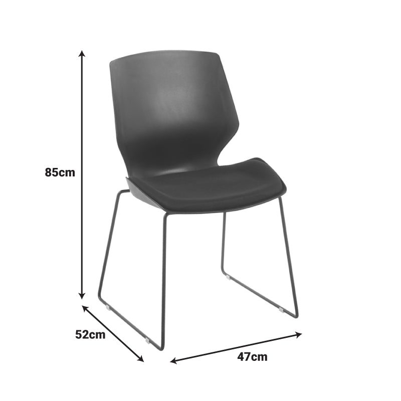 Посетителски стол pp-pu в черно с възглавница 47x52x85cм