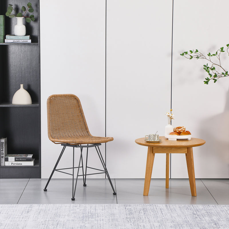 Ратанов стол Pamela в естествен нюанс и черни метални крака 44x58x82см