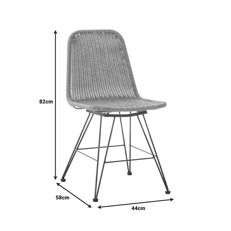Ратанов стол Pamela в естествен нюанс и черни метални крака 44x58x82см