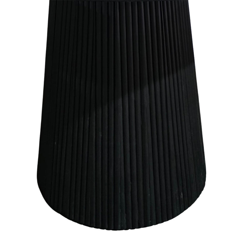 Маса Canicule от масивна акациева дървесина в черен цвят, диаметър Ф120x75 см