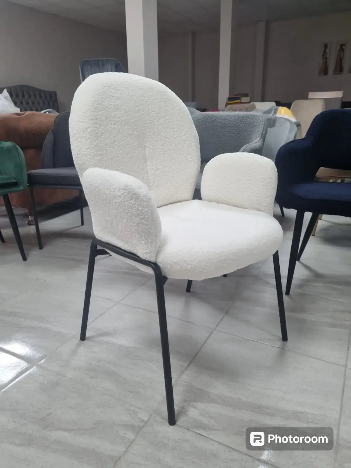 Кресло Паула/букле-бял цвят