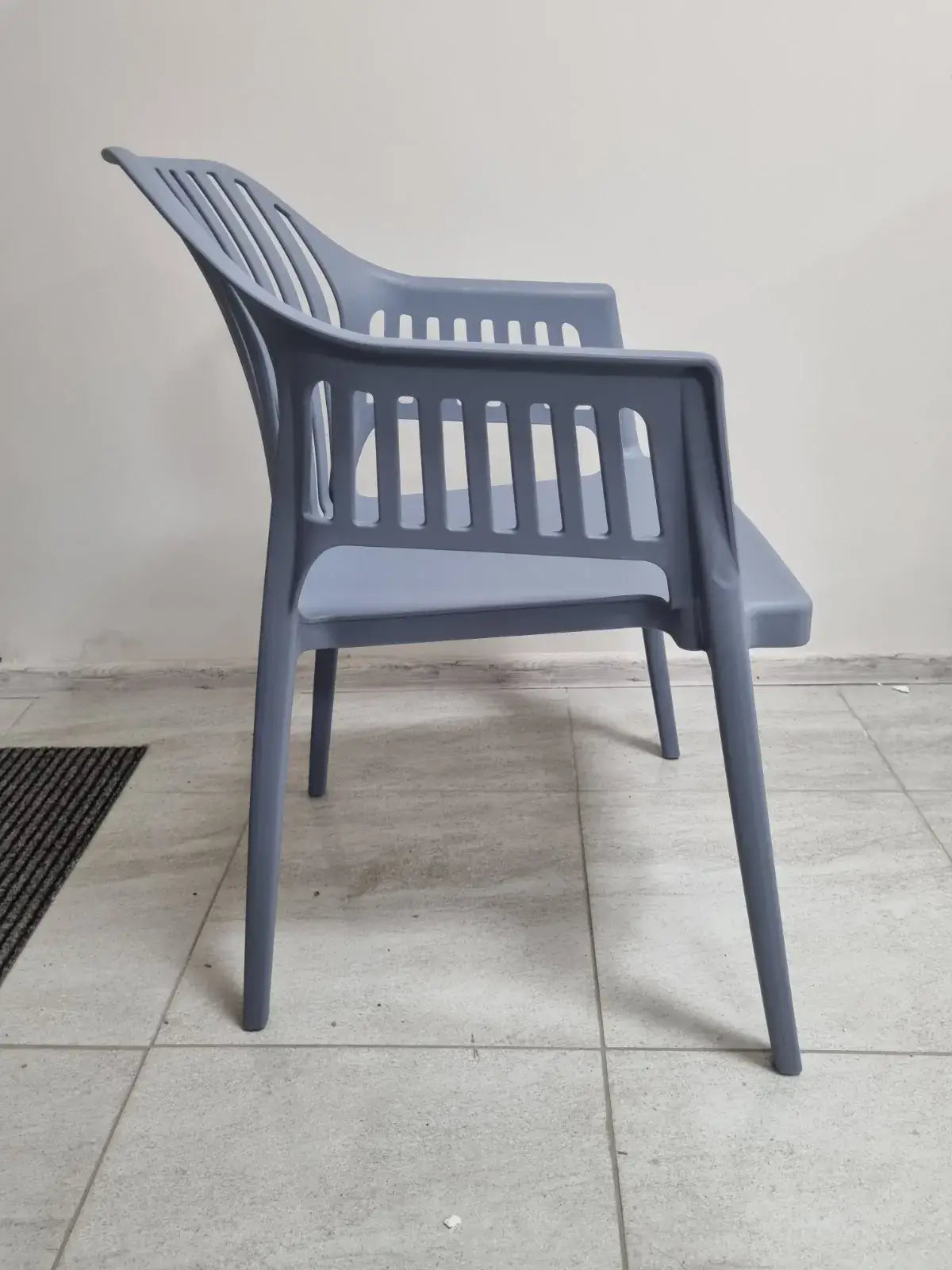 Стол Лукас полипропилен-сив