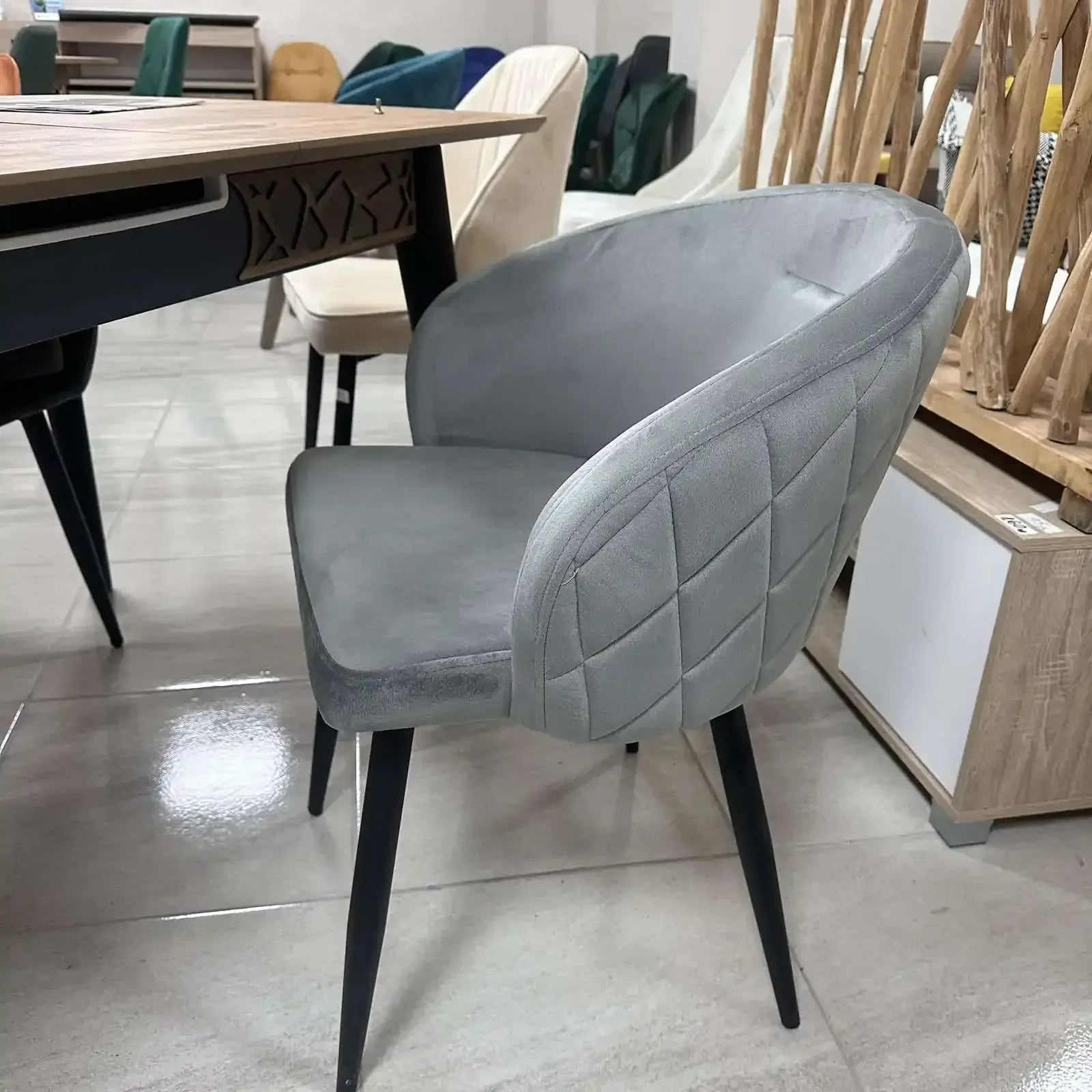 Трапезен стол Беатрис /кадифе сиво