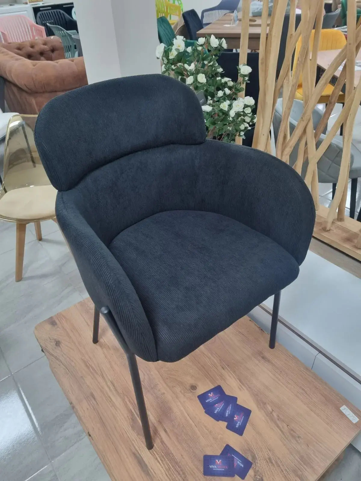 Трапезен стол Изабел сива  дамаска